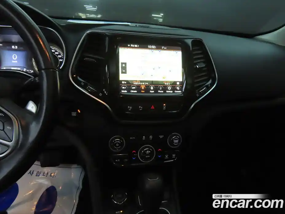 Jeep Cherokee 2021 2.4 Автомат в Москве № 169968, фото 10