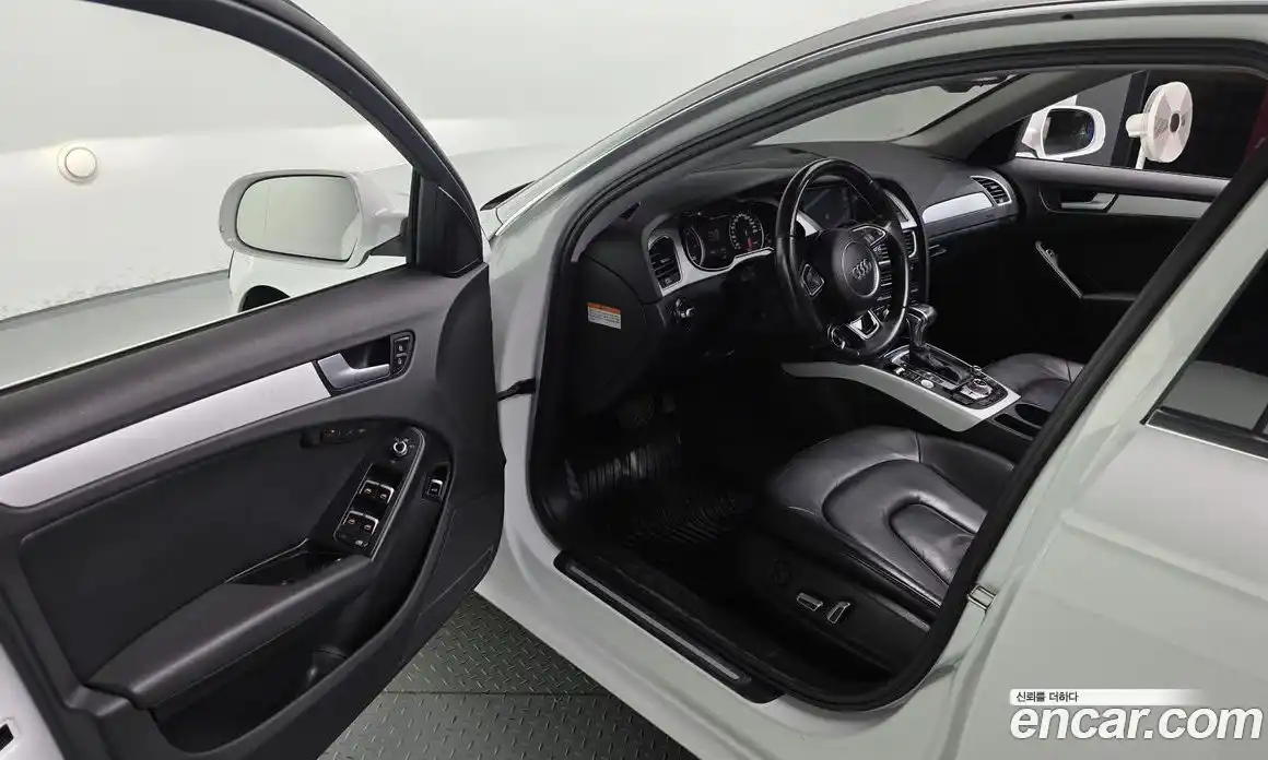 Audi A4 2015 2.0 Автомат в Москве № 212585, фото 11