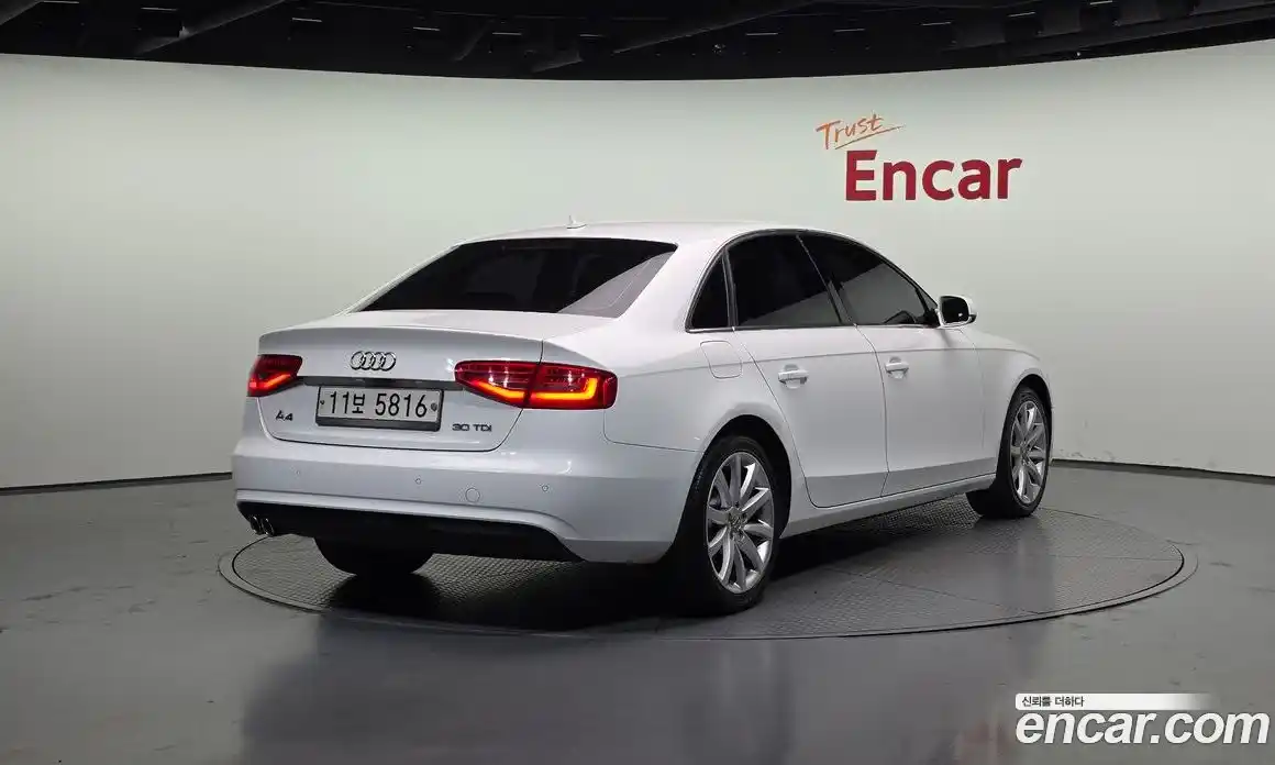 Audi A4 2015 2.0 Автомат в Москве № 212585, фото 2