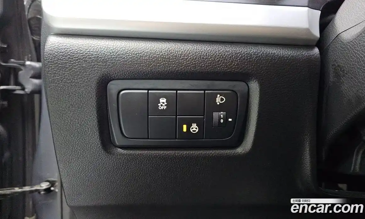 SsangYong Korando 2015 2.0 Автомат в Москве № 30709, фото 16