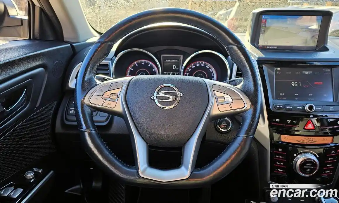 SsangYong TIBOLI 2016 1.6 Автомат в Москве № 36193, фото 15