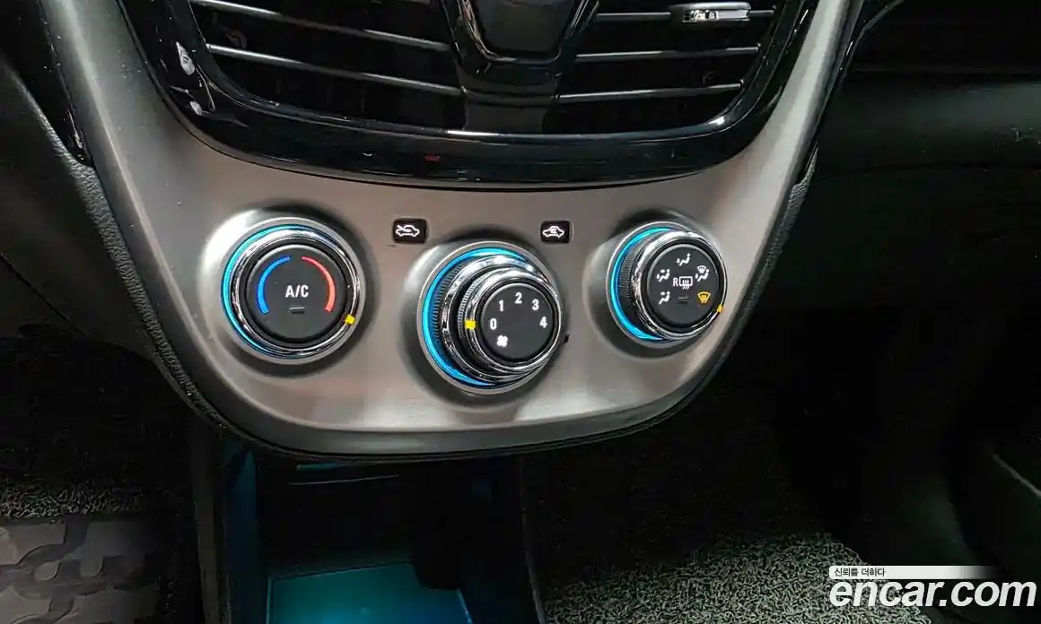 Chevrolet Spark 2017 1.0 Автомат в Москве № 37097, фото 16