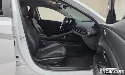 Hyundai Avante 2022 1.6 Автомат в Москве № 47141, миниатюра 11