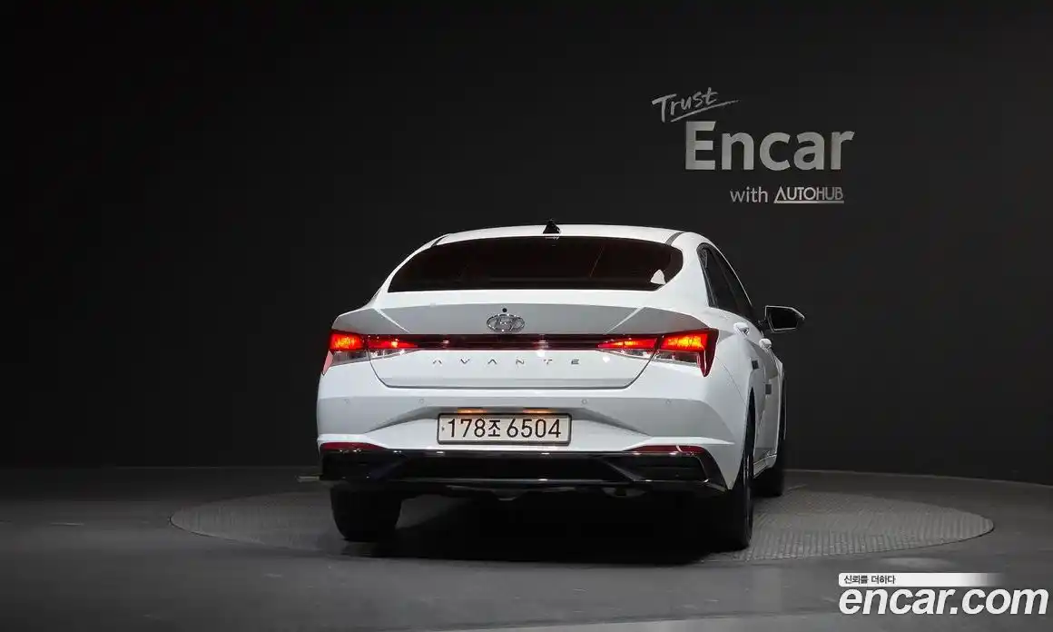 Hyundai Avante 2022 1.6 Автомат в Москве № 47141, фото 4