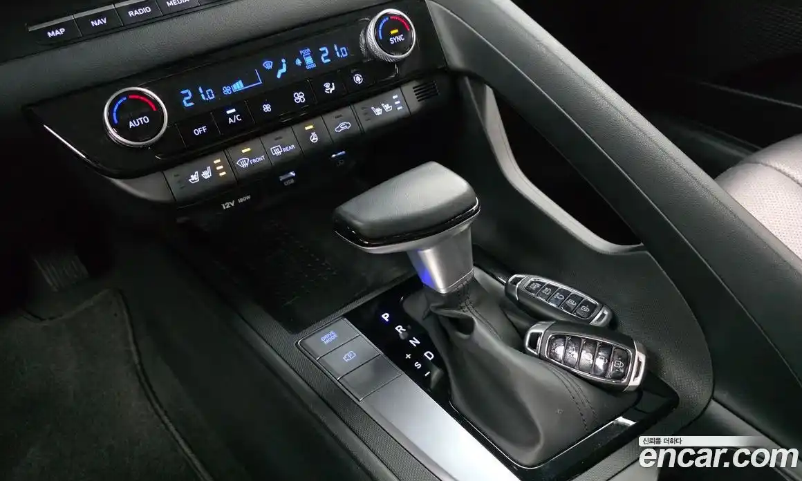 Hyundai Avante 2022 1.6 Автомат в Москве № 47141, фото 9