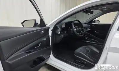 Hyundai Avante 2022 1.6 Автомат в Москве № 47141, миниатюра 10