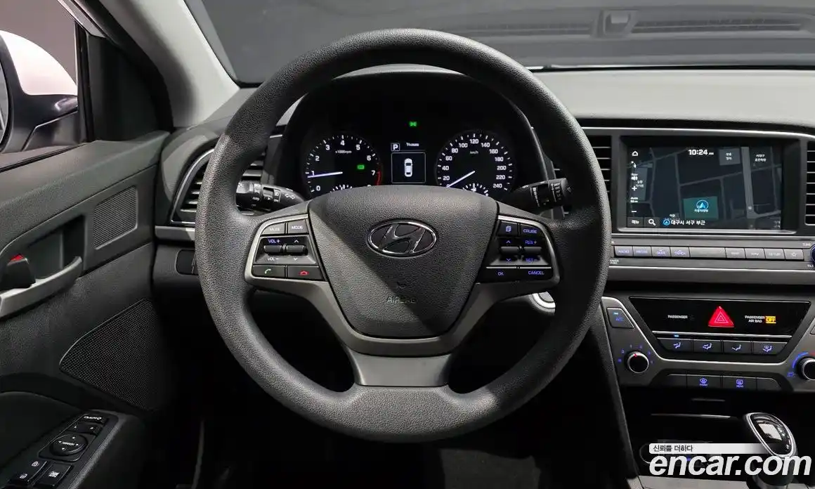 Hyundai Avante 2018 1.6 Автомат в Москве № 714643, фото 13