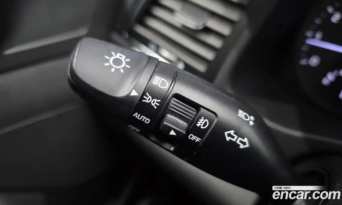 Hyundai Avante 2018 1.6 Автомат в Москве № 714643, фото 18