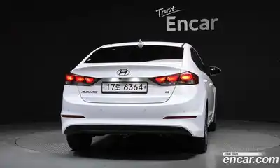 Hyundai Avante 2018 1.6 Автомат в Москве № 714643, миниатюра 4