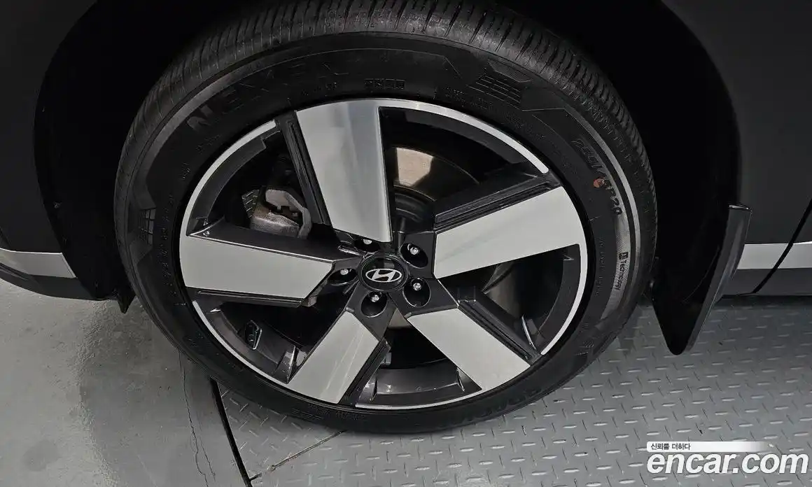 Hyundai Santa Fe 2024 2.5 Автомат в Москве № 714746, фото 5