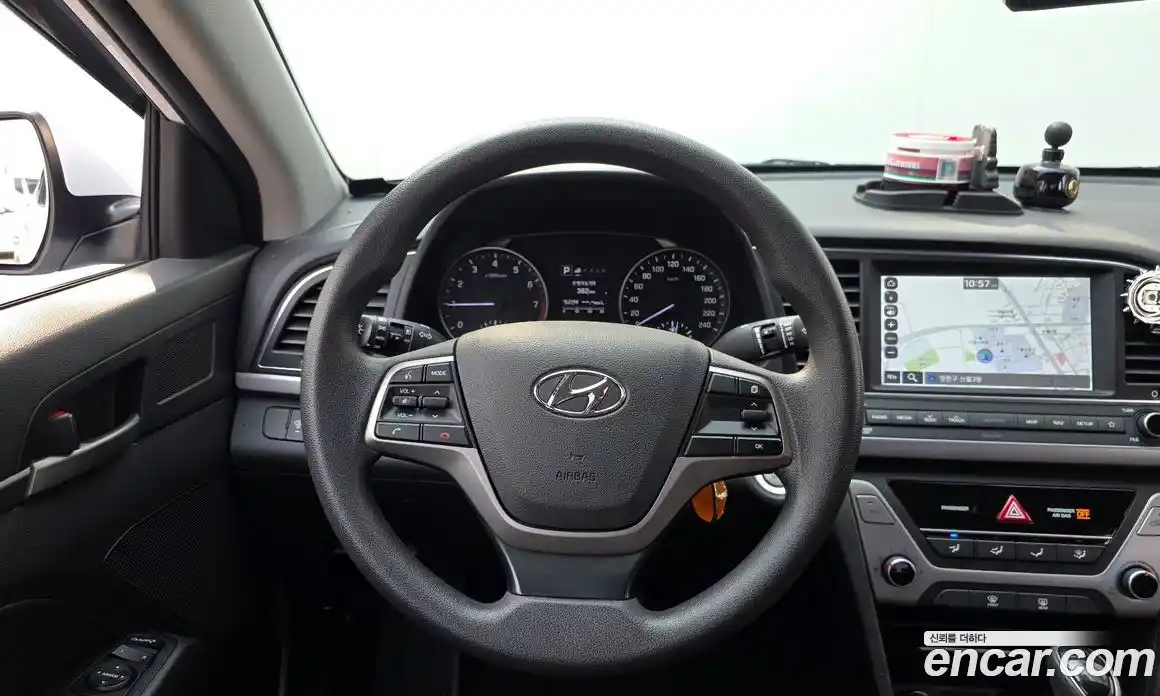 Hyundai Avante 2018 1.6 Автомат в Москве № 714825, фото 13
