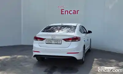 Hyundai Avante 2018 1.6 Автомат в Москве № 714825, миниатюра 4