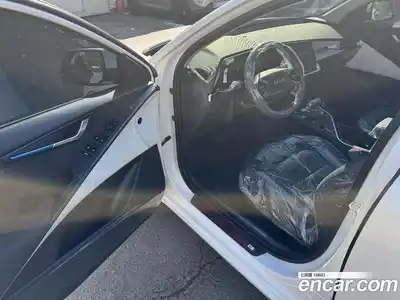 Kia Niro 2026 1.6 Автомат в Москве № 715606, миниатюра 6