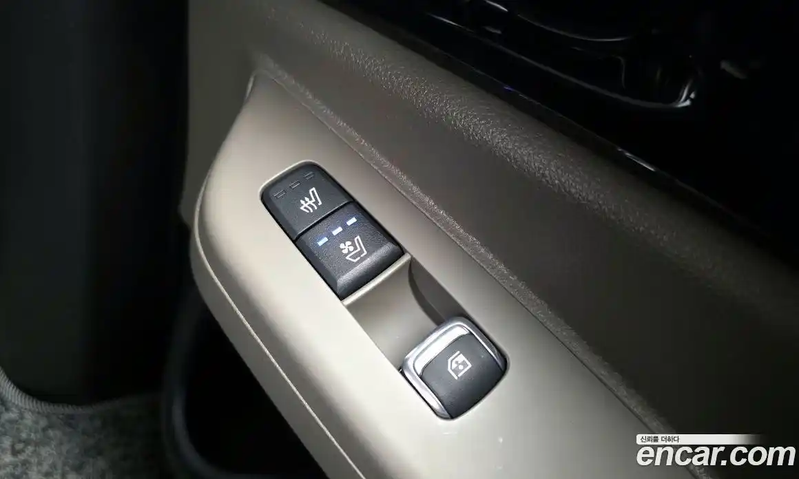 Kia Canival 2025 3.5 Автомат в Москве № 715694, фото 17