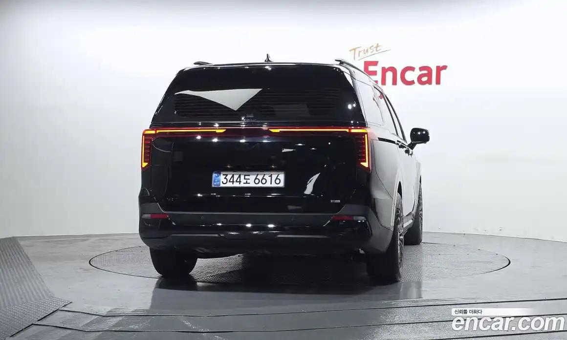 Kia Canival 2025 3.5 Автомат в Москве № 715694, фото 4