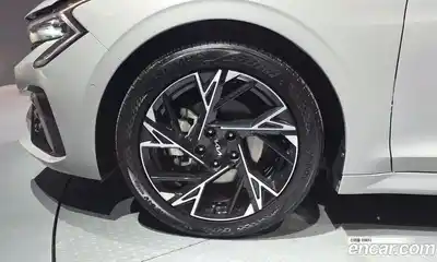 Kia K5 2024 2.0 Автомат в Москве № 715864, миниатюра 5