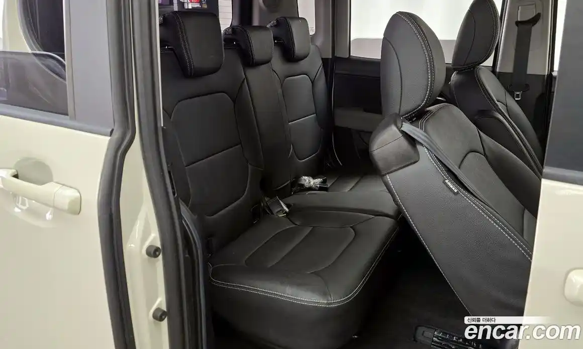 Kia Ray 2024 1.0 Автомат в Москве № 716043, фото 12