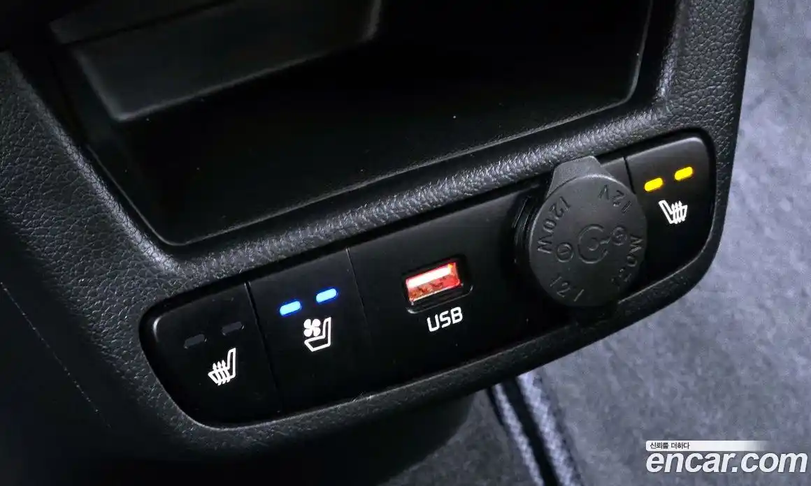 Kia Ray 2024 1.0 Автомат в Москве № 716043, фото 19