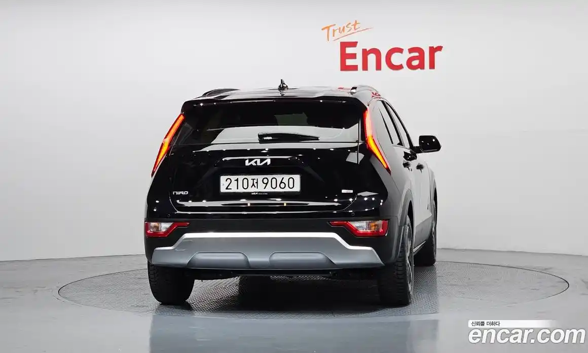 Kia Niro 2024 1.6 Автомат в Москве № 716128, фото 4