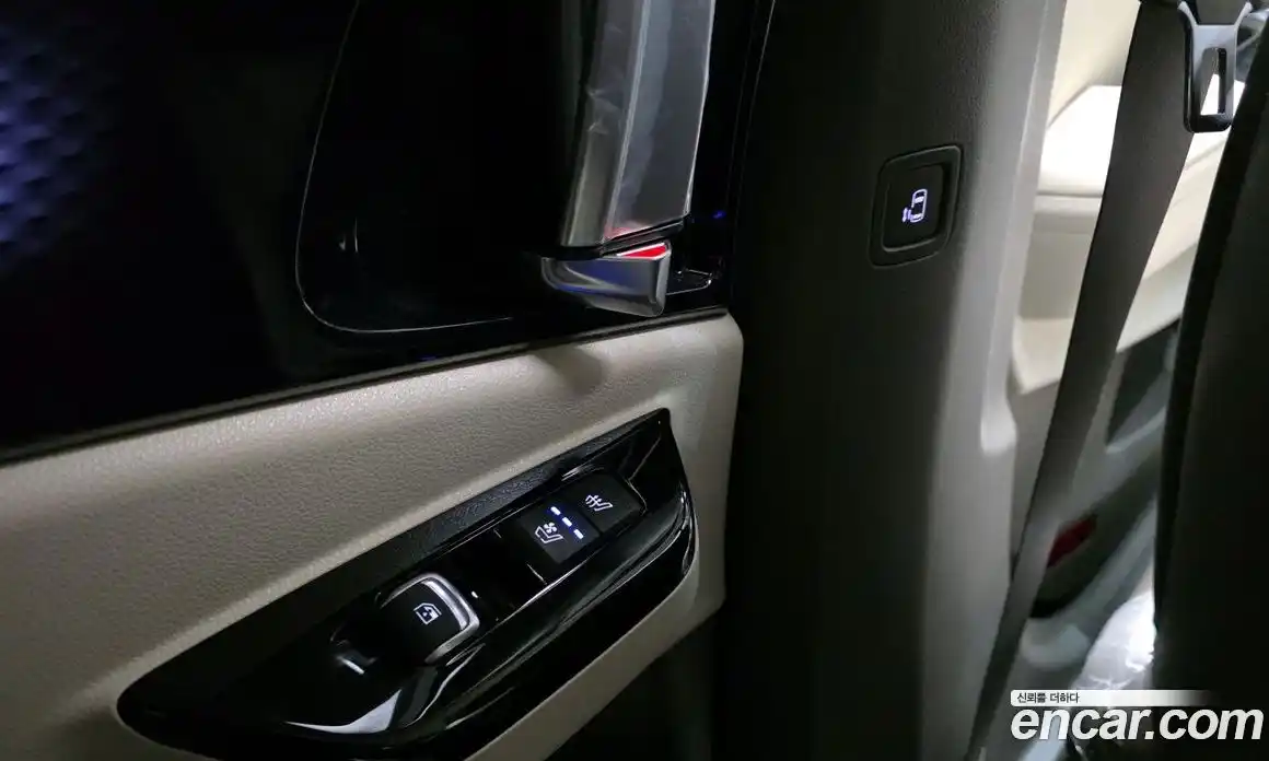 Kia Canival 2023 3.5 Автомат в Москве № 716143, фото 18