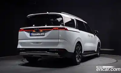 Kia Canival 2023 3.5 Автомат в Москве № 716143, миниатюра 2