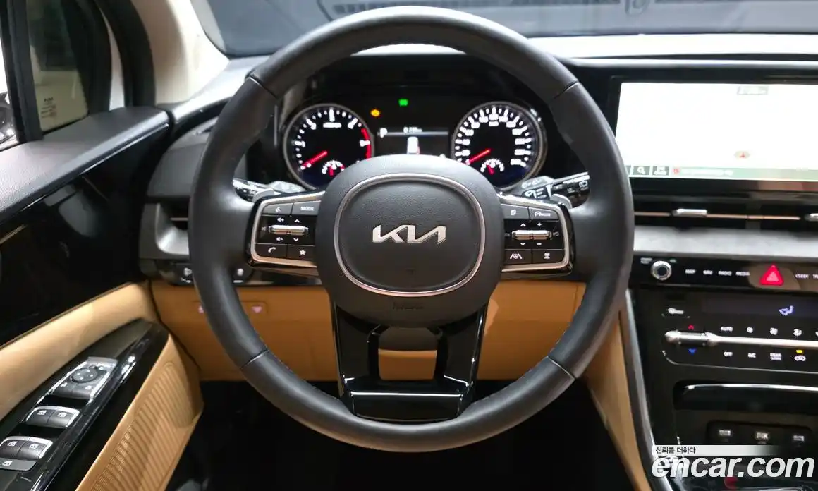 Kia Canival 2023 2.2 Автомат в Москве № 716449, фото 13