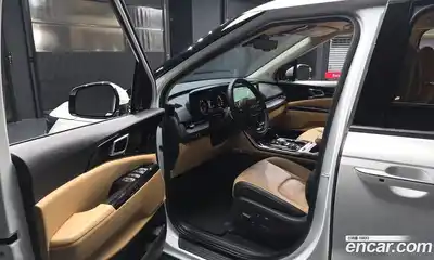 Kia Canival 2023 2.2 Автомат в Москве № 716449, миниатюра 10