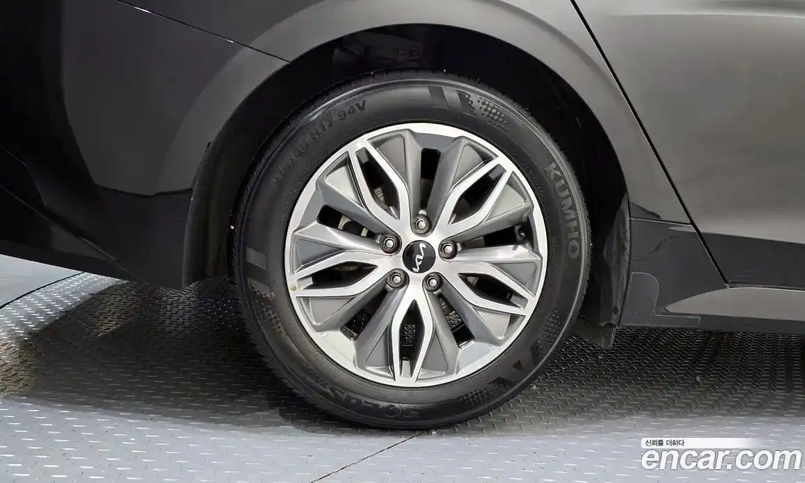 Kia K5 2023 2.0 Автомат в Москве № 716617, фото 5