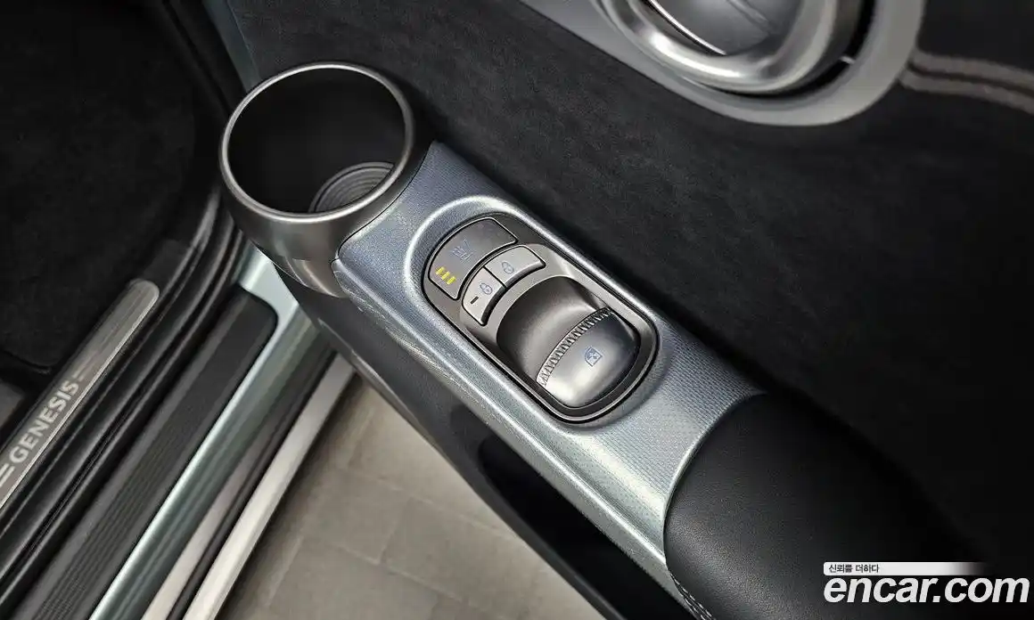 Genesis GV60 2023 0.1 Автомат в Москве № 716719, фото 18