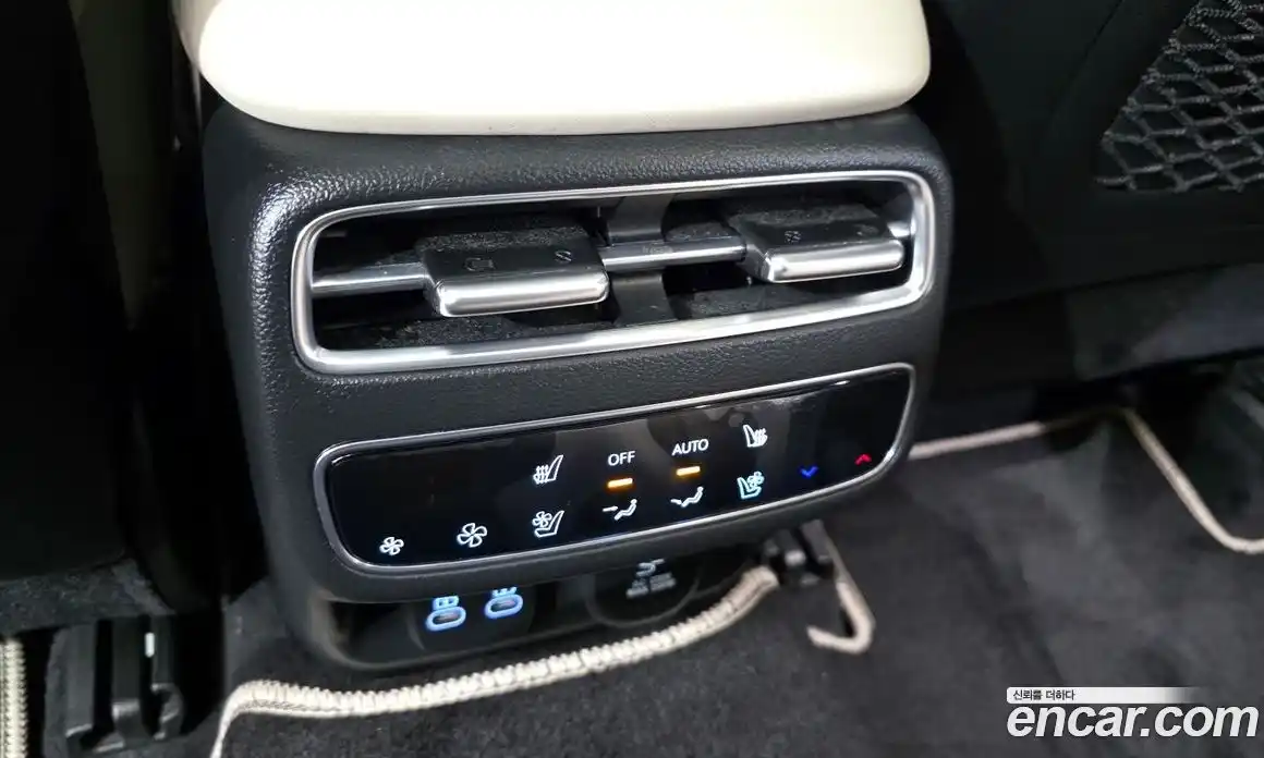 Genesis GV70 2024 3.5 Автомат в Москве № 716778, фото 17