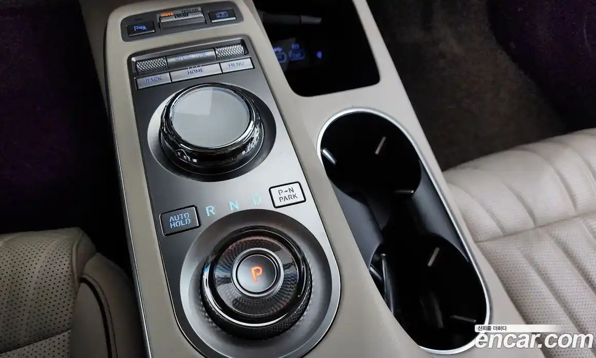 Genesis GV70 2021 2.5 Автомат в Москве № 716864, фото 9