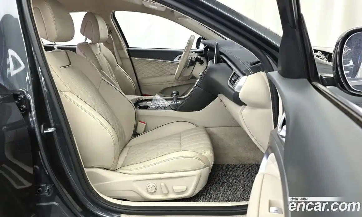 Genesis G70 2018 2.0 Автомат в Москве № 717098, фото 11