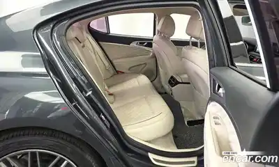 Genesis G70 2018 2.0 Автомат в Москве № 717098, миниатюра 12