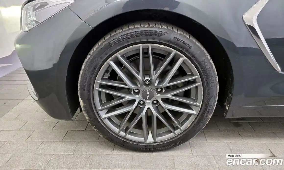 Genesis G70 2018 2.0 Автомат в Москве № 717098, фото 20