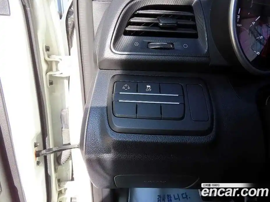 SsangYong TIBOLI 2017 1.6 Автомат в Москве № 718666, фото 12