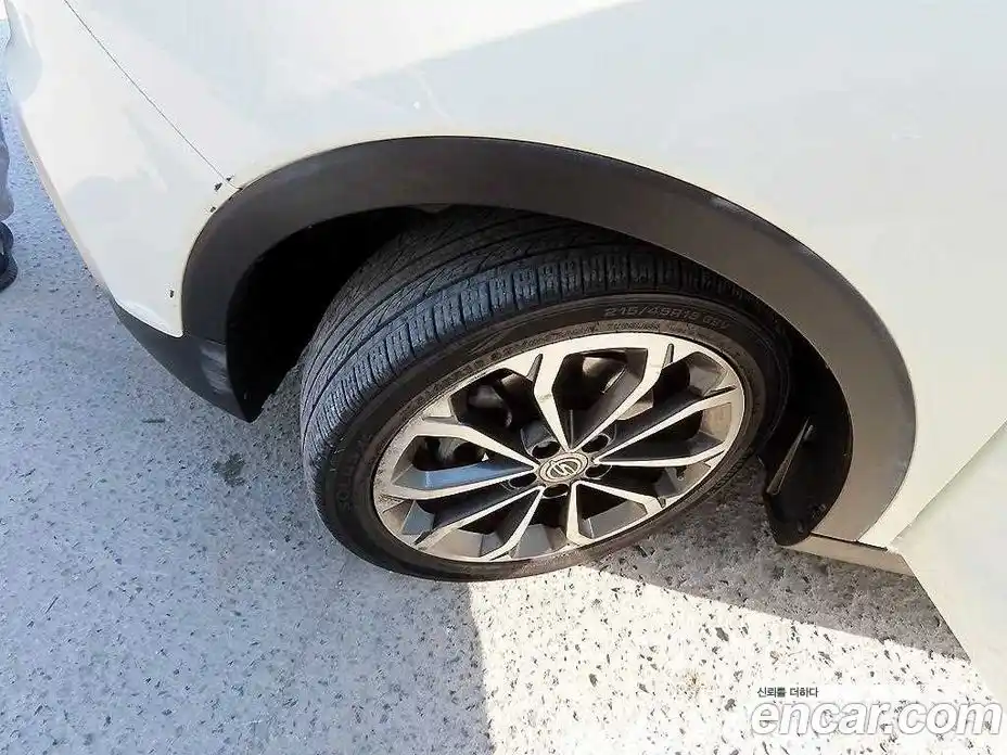 SsangYong TIBOLI 2017 1.6 Автомат в Москве № 718666, фото 19