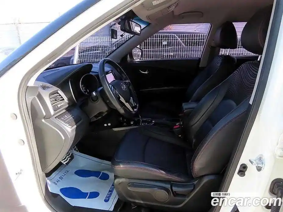 SsangYong TIBOLI 2017 1.6 Автомат в Москве № 718666, фото 5