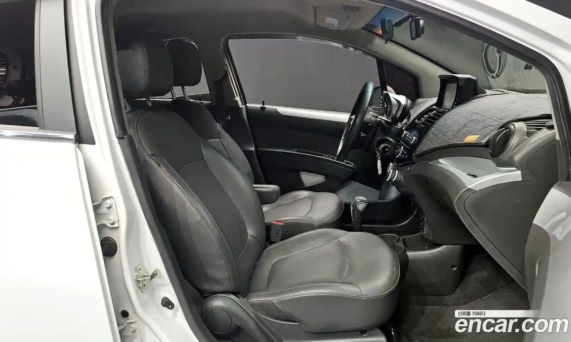 Chevrolet Spark 2015 1.0 Автомат в Москве № 719216, фото 10