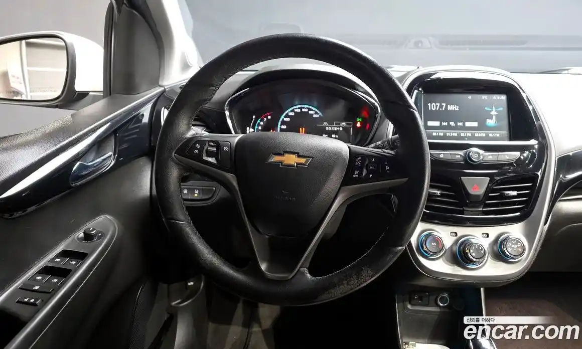 Chevrolet Spark 2017 1.0 Автомат в Москве № 719285, фото 13