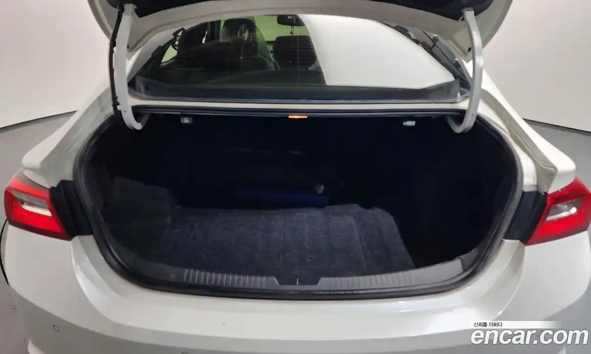 Chevrolet Malibu 2017 1.5 Автомат в Москве № 719364, фото 20