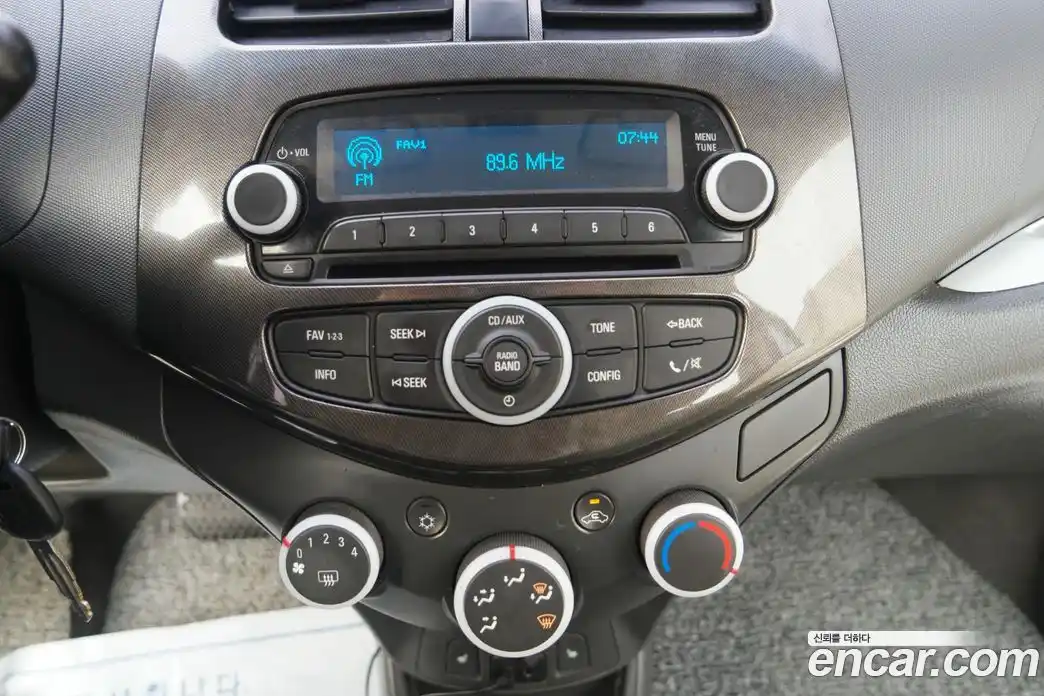 Chevrolet Spark 2014 1.0 Автомат в Москве № 719570, фото 17