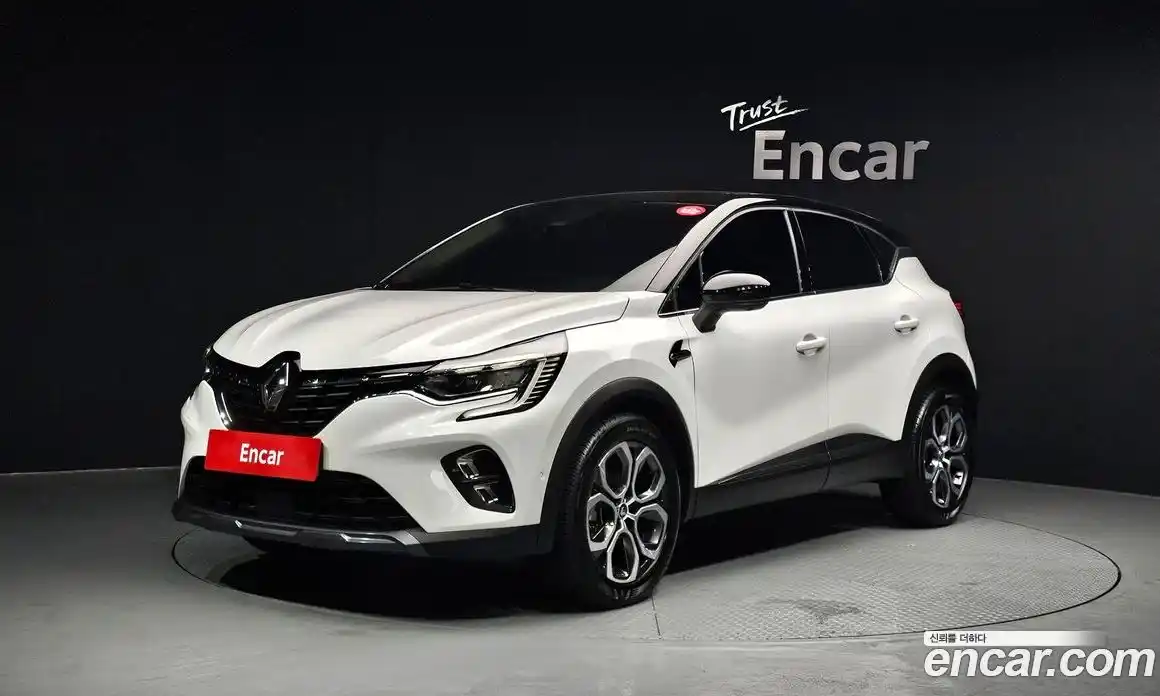 Renault Captur 2020 1.3 Автомат в Москве № 719893, фото 1