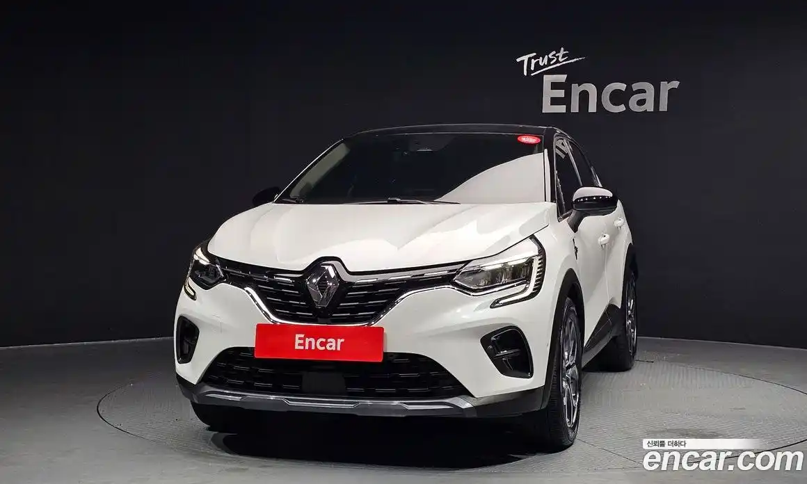 Renault Captur 2020 1.3 Автомат в Москве № 719893, фото 3