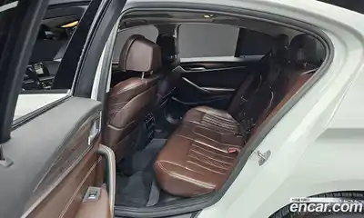 BMW 5-Series 2018 2.0 Автомат в Москве № 721176, миниатюра 11