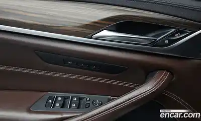 BMW 5-Series 2018 2.0 Автомат в Москве № 721176, миниатюра 12