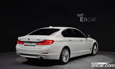 BMW 5-Series 2018 2.0 Автомат в Москве № 721176, миниатюра 2