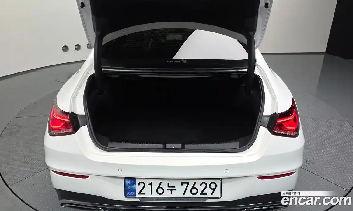 Mercedes-Benz CLA-Class 2023 2.0 Автомат в Москве № 722098, фото 20