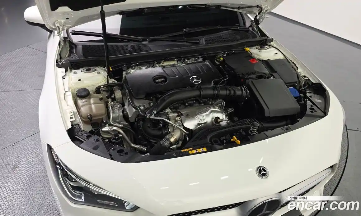 Mercedes-Benz CLA-Class 2023 2.0 Автомат в Москве № 722098, фото 6