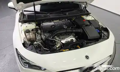 Mercedes-Benz CLA-Class 2023 2.0 Автомат в Москве № 722098, миниатюра 6