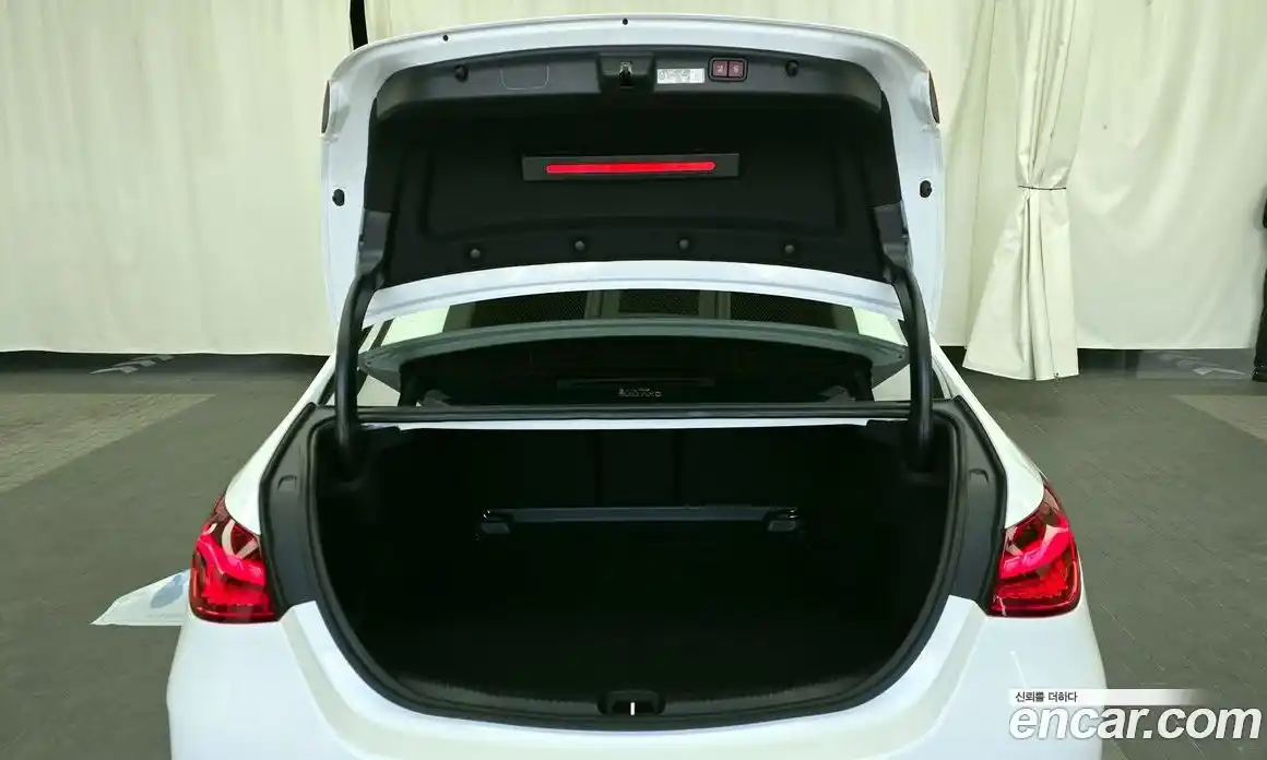 Mercedes-Benz C-Class 2024 2.0 Автомат в Москве № 722195, фото 20